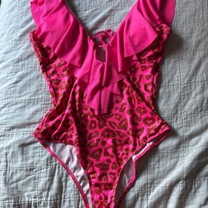 Sporlike women’s pink leopard print one piece V-neck ruffle swim suit